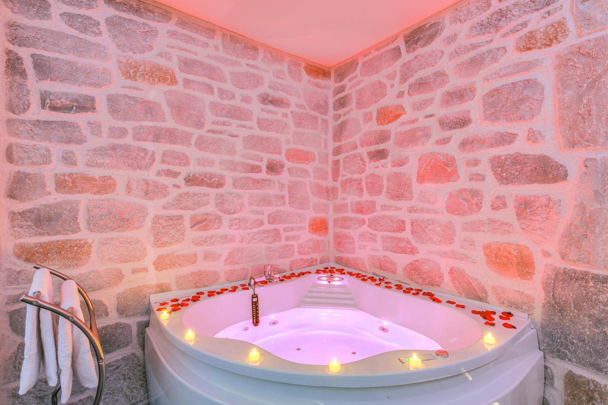 La Suite Neuvilloise Neuville-sur-Saône エクステリア 写真